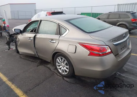 2013 Nissan Altima 2.5 S z USA, uszkodzony, nr VIN 1N4AL3AP9DN526442